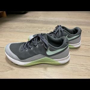 Women’s Nike metcon trainers 8